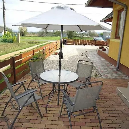 Apartment Nadas Tarsashaz
