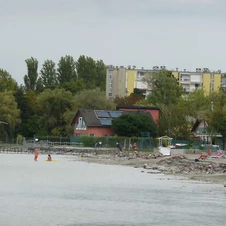 Apartment Nadas Tarsashaz Balatonlelle