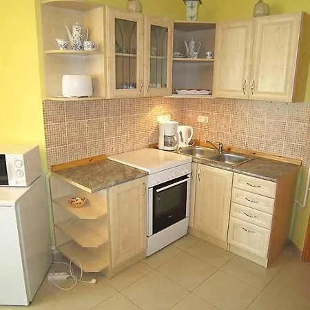 Nadas Tarsashaz Apartment